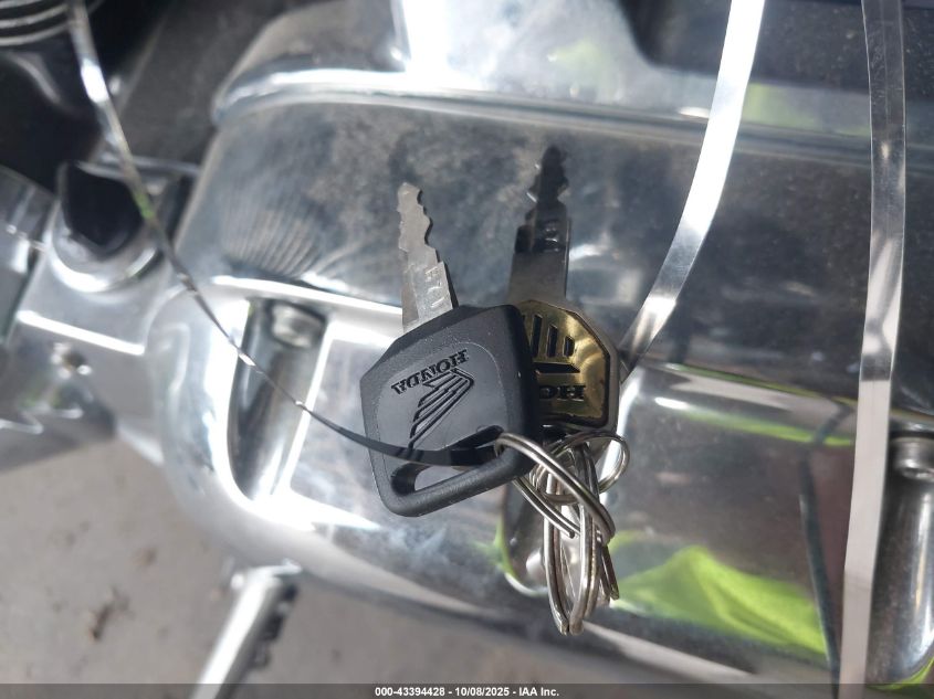 2005 Honda Vtx1800 F2 VIN: 1HFSC46D65A304135 Lot: 43394428