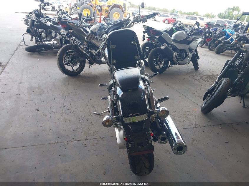 2005 Honda Vtx1800 F2 VIN: 1HFSC46D65A304135 Lot: 43394428