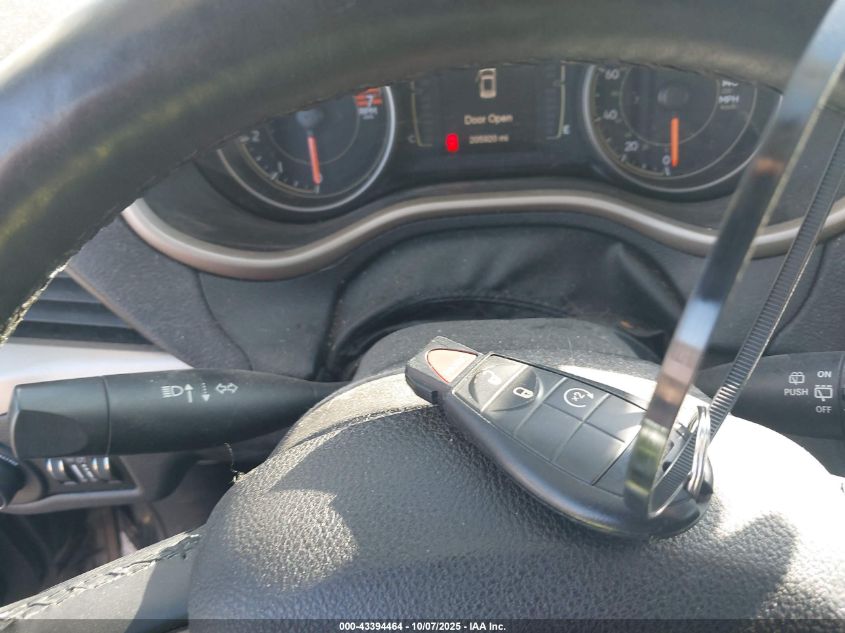 2017 Jeep Cherokee Latitude 4X4 VIN: 1C4PJMCB4HW635733 Lot: 43394464