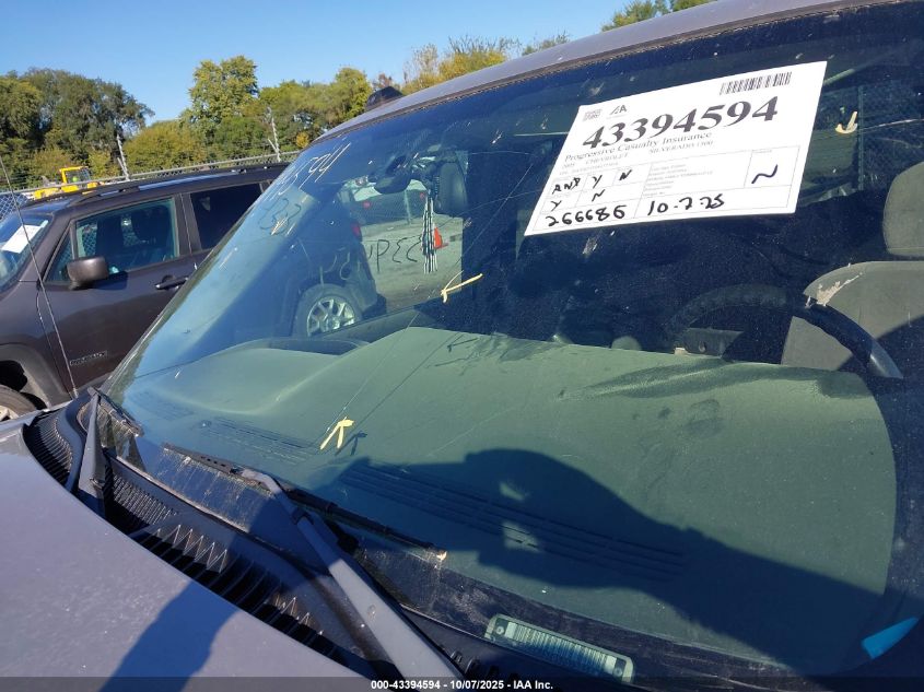 2005 Chevrolet Silverado 1500 Z71 VIN: 2GCEK13T051373854 Lot: 43394594