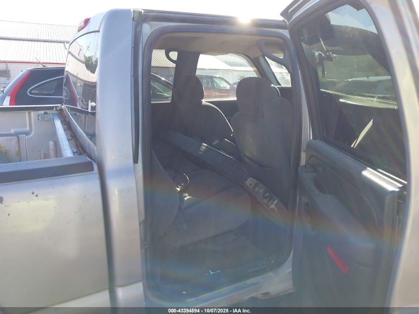 2005 Chevrolet Silverado 1500 Z71 VIN: 2GCEK13T051373854 Lot: 43394594