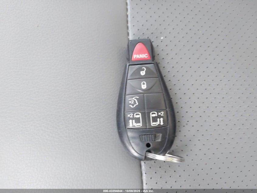 2011 Volkswagen Routan Se VIN: 2V4RW3DG6BR670018 Lot: 43394844