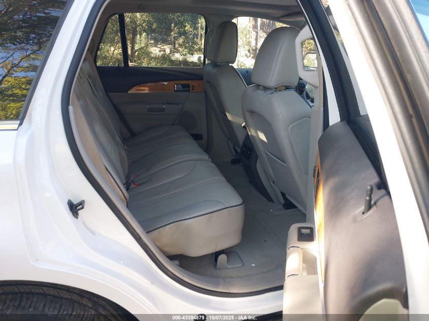 2011 Lincoln Mkx VIN: 2LMDJ8JK1BBJ30643 Lot: 43394879