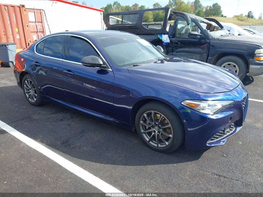 ALFA ROMEO GIULIA AWD