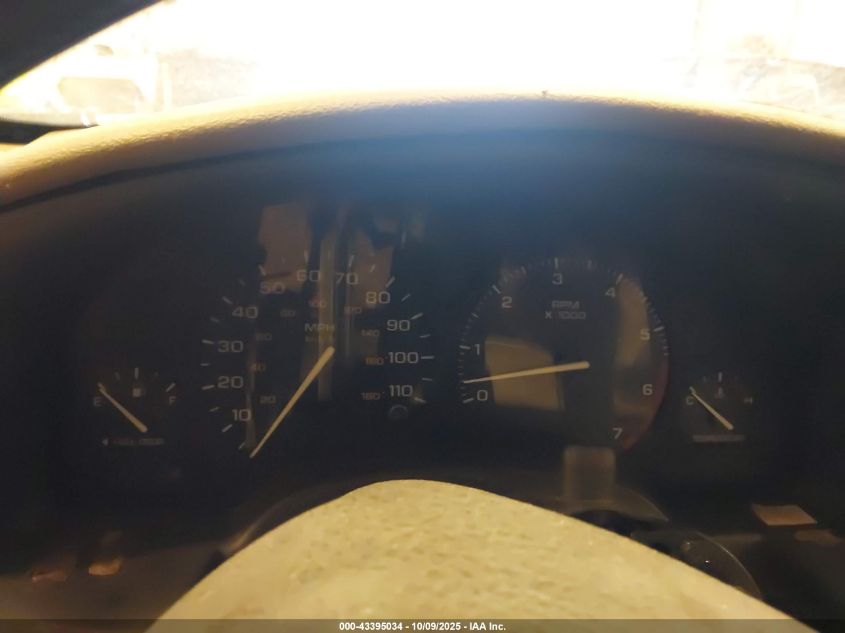 2000 Saturn Sl1 VIN: 1G8ZH5285YZ217819 Lot: 43395034