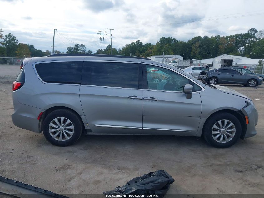 2017 Chrysler Pacifica Touring-L VIN: 2C4RC1BG9HR642622 Lot: 43395075