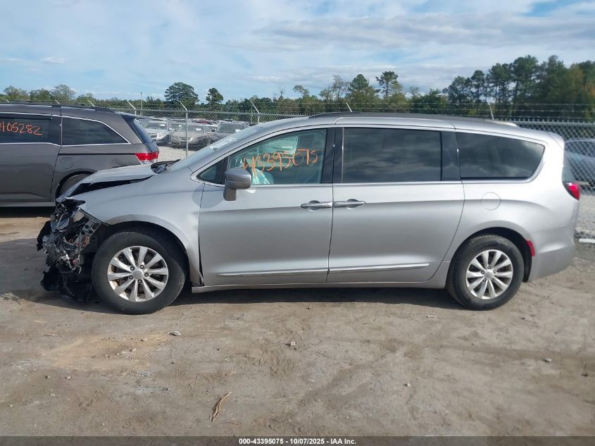 2017 Chrysler Pacifica Touring-L VIN: 2C4RC1BG9HR642622 Lot: 43395075