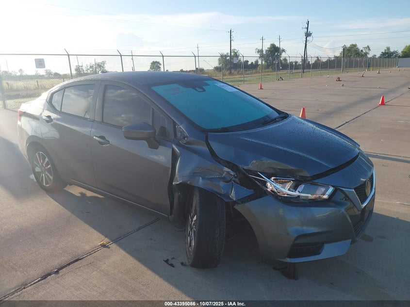 NISSAN VERSA SV XTRONIC CVT
