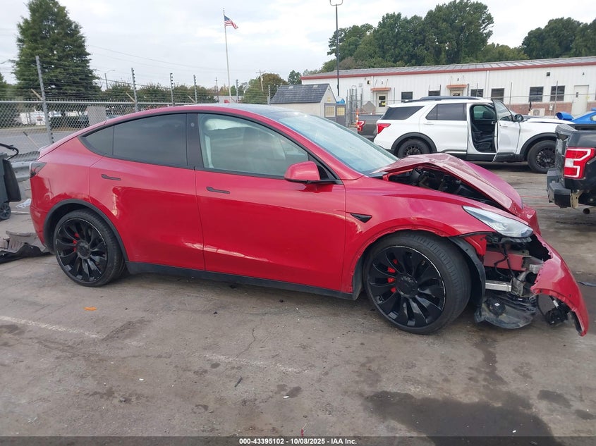2021 Tesla Model Y Performance Dual Motor All-Wheel Drive VIN: 5YJYGDEFXMF072396 Lot: 43395102