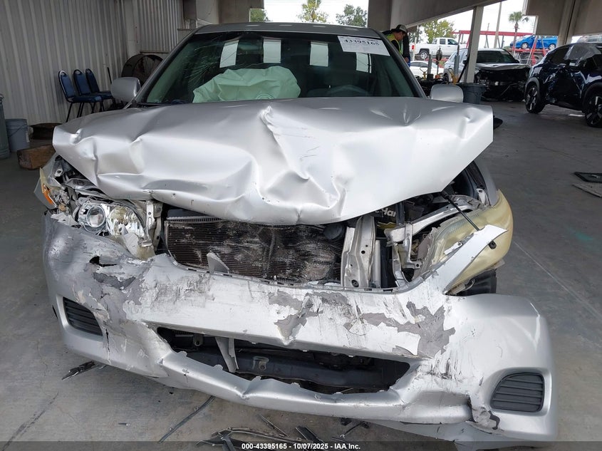 2011 Toyota Camry VIN: 4T1BF3EK4BU753704 Lot: 43395165