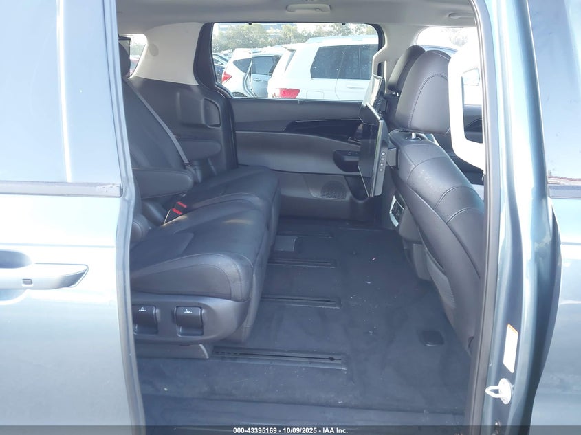 2025 KIA CARNIVAL MPV HYBRID SX PRESTIGE KNDNE5KA9S6038661