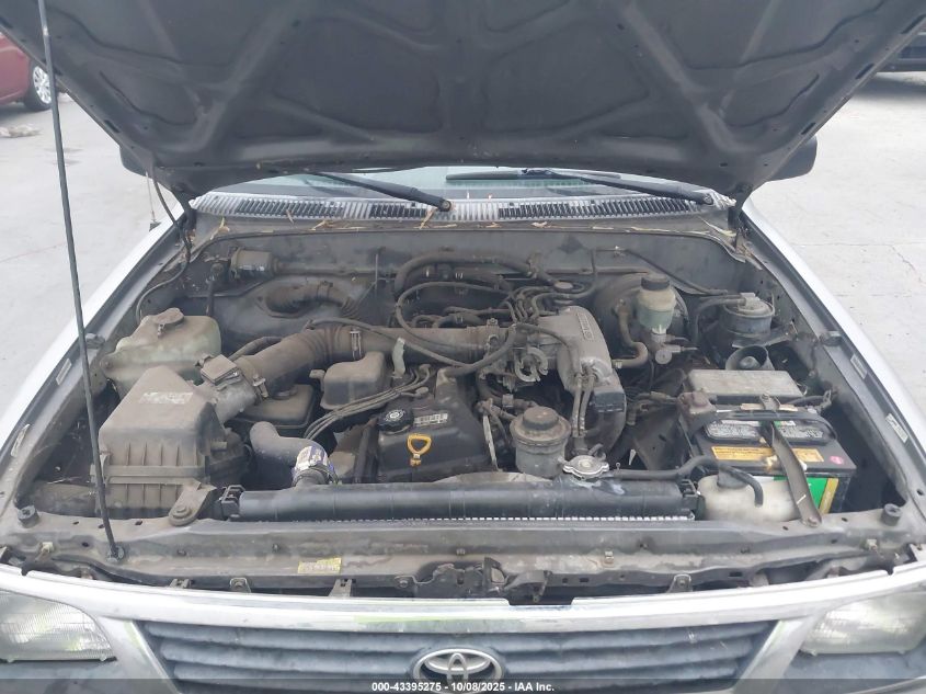 1995 Toyota Tacoma Xtracab VIN: 4TAUN53B8SZ055044 Lot: 43395275