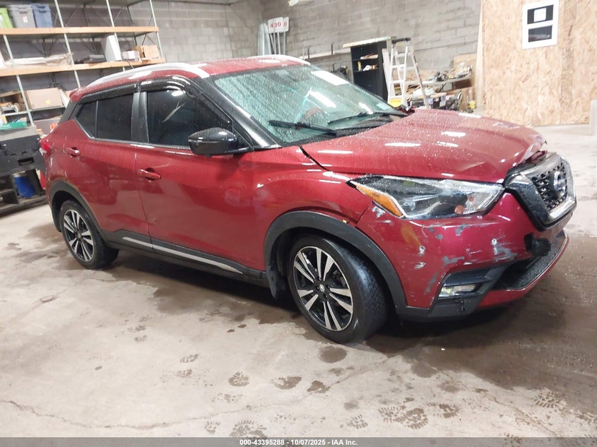 NISSAN KICKS SR