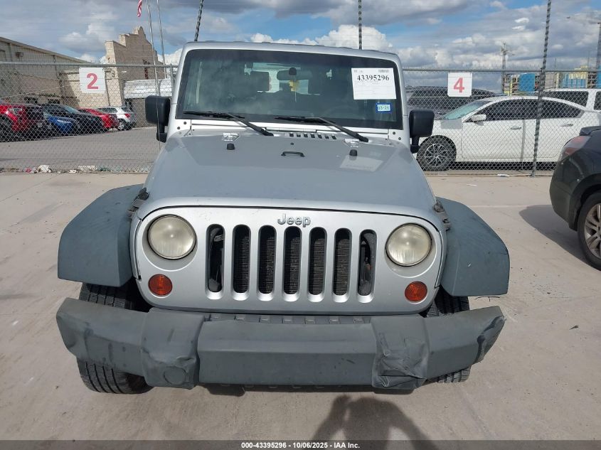 2009 Jeep Wrangler X VIN: 1J4FA24159L725282 Lot: 43395296