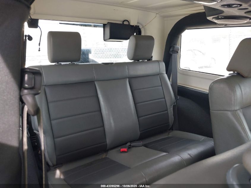 2009 Jeep Wrangler X VIN: 1J4FA24159L725282 Lot: 43395296