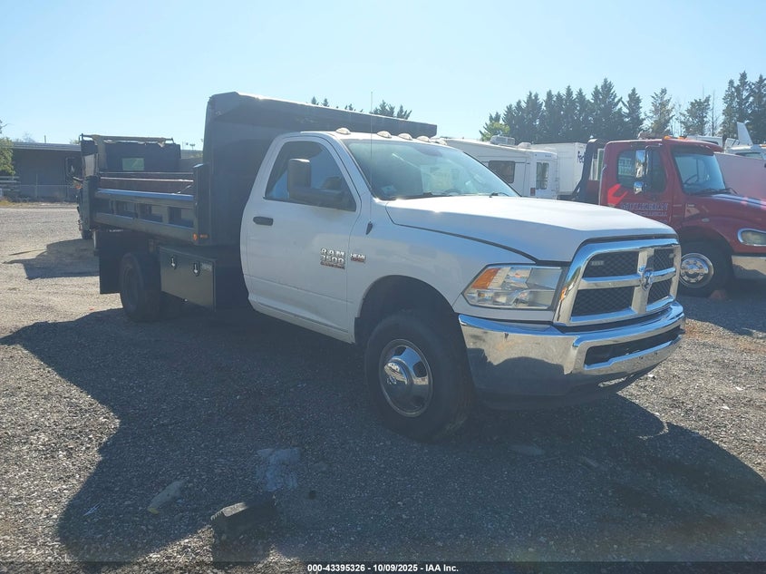 2016 Ram 3500 Chassis Tradesman/Slt