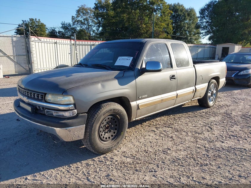 2GCEC19T011401814 2001 CHEVROLET SILVERADO photo no. 2