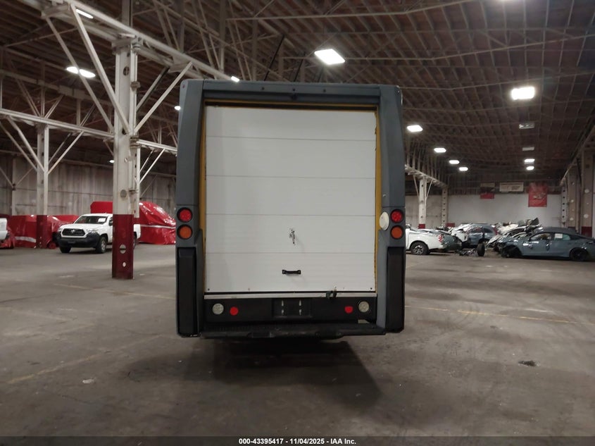 2017 Isuzu Reach VIN: JALB4T17XH7W00584 Lot: 43395417