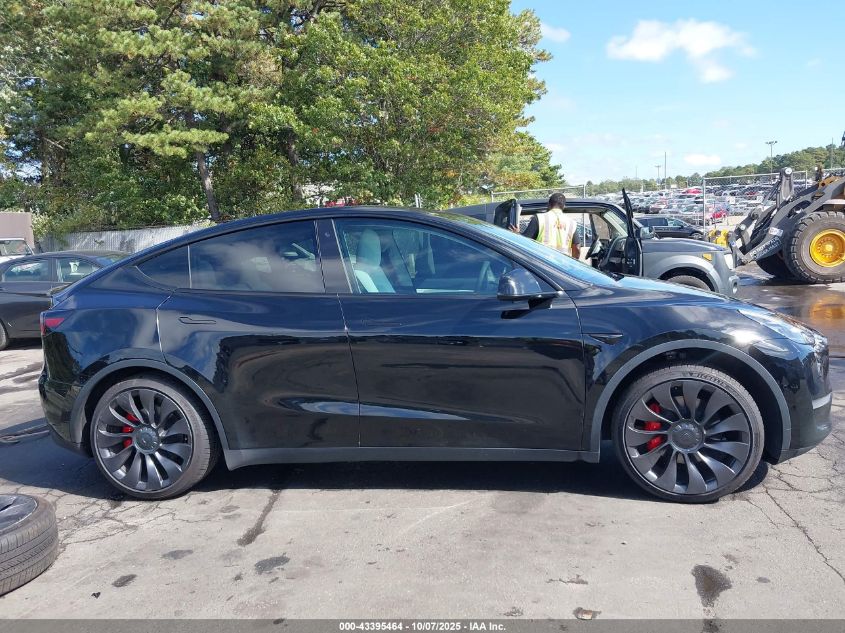2020 Tesla Model Y Long Range Dual Motor All-Wheel Drive/Performance Dual Motor All-Wheel Drive VIN: 5YJYGDEF5LF037313 Lot: 43395464