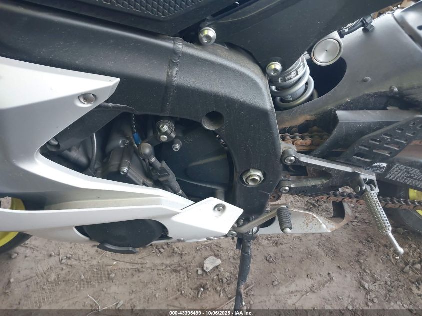 2017 Yamaha Yzfr6 VIN: JYARJ28E1HA000395 Lot: 43395499