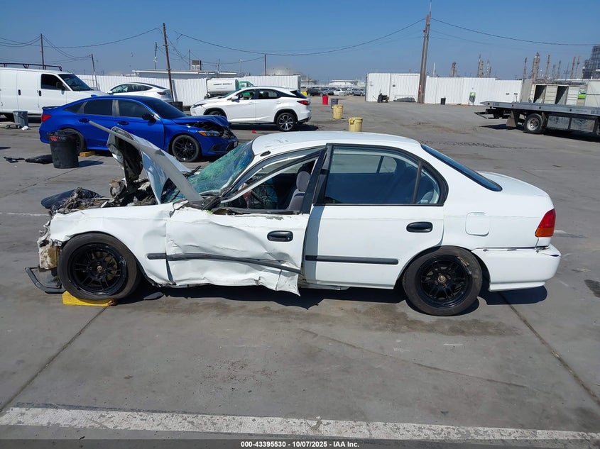 1998 Honda Civic Dx VIN: 2HGEJ6528WH546633 Lot: 43395530