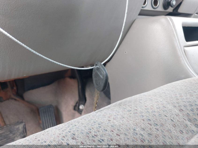 1999 Chevrolet Silverado 1500 Ls VIN: 2GCEK19T7X1111792 Lot: 43395533