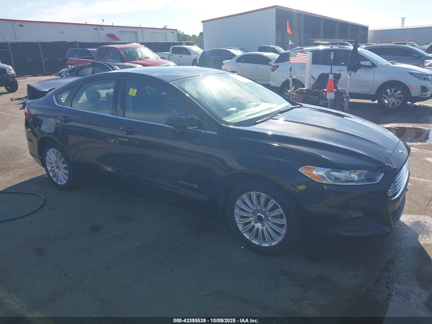 FORD FUSION HYBRID SE