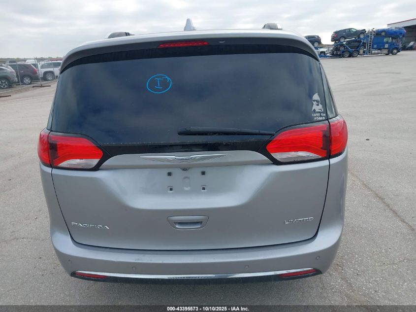 2017 Chrysler Pacifica Limited VIN: 2C4RC1GGXHR507240 Lot: 43395573