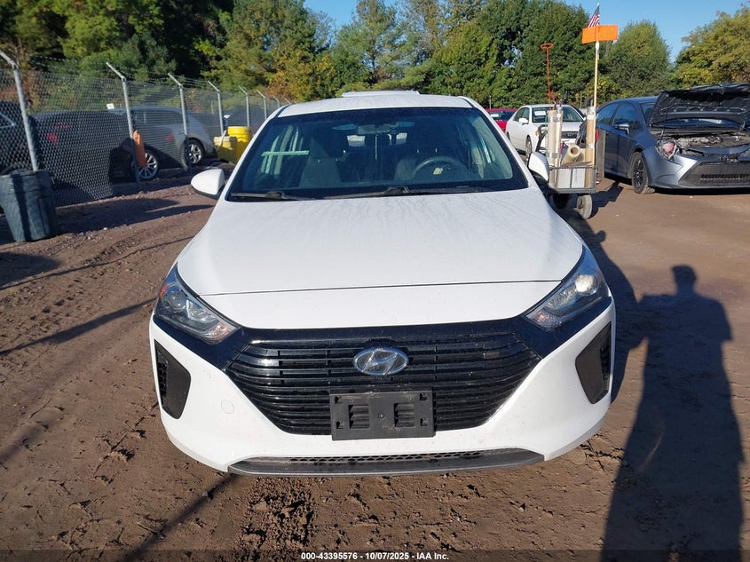 VIN KMHC65LC2KU170947 2019 HYUNDAI IONIQ HYBRID BLUE