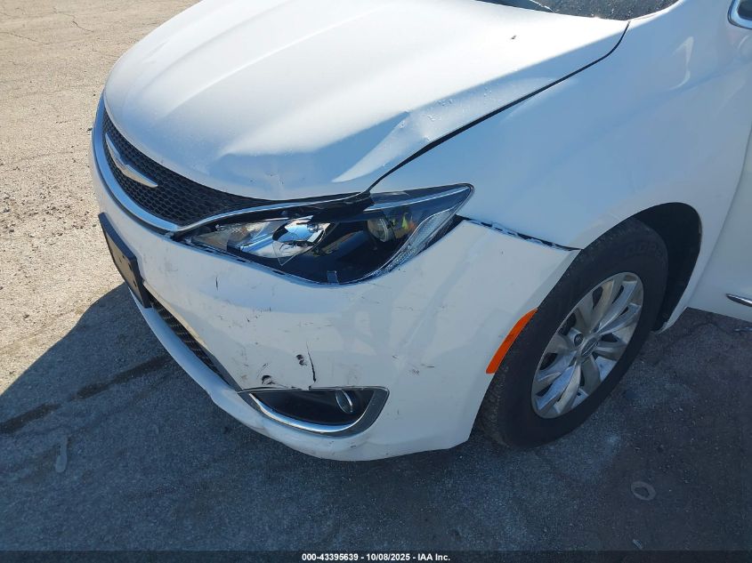 2018 Chrysler Pacifica Touring L VIN: 2C4RC1BG1JR290822 Lot: 43395639