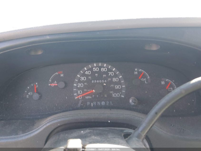 2002 Ford E-350 Super Duty Commercial/Recreational VIN: 1FTSS34S12HB32365 Lot: 43395661