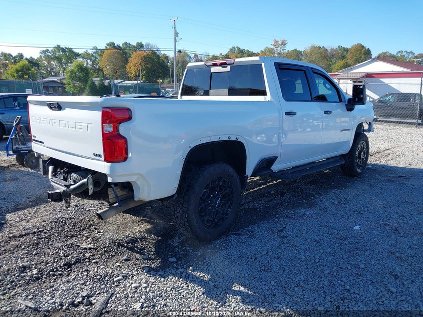 1GC4YPE79NF345198 2022 CHEVROLET SILVERADO photo no. 4