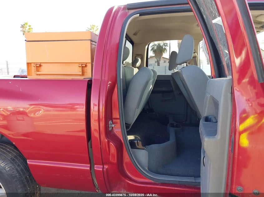 2007 Dodge Ram 1500 Slt/Trx4 Off Road/Sport VIN: 1D7HU18297S170834 Lot: 43395675