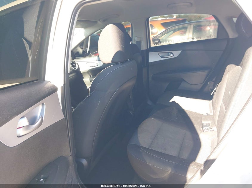 2023 Kia Forte Lxs VIN: 3KPF24AD4PE685716 Lot: 43395712