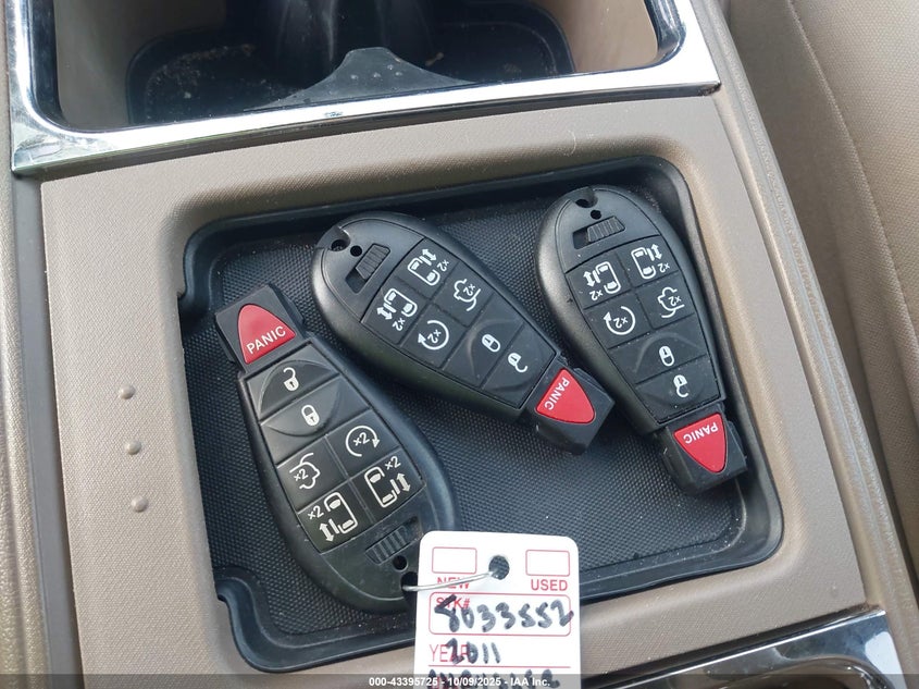 2011 Chrysler Town & Country Touring-L VIN: 2A4RR8DG3BR659101 Lot: 43395725