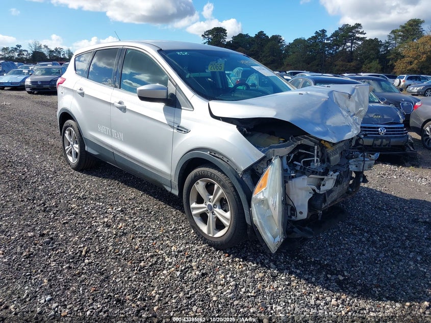 Vin: 1fmcu9g97fub41865, lot: 43890627, ford escape se 20151