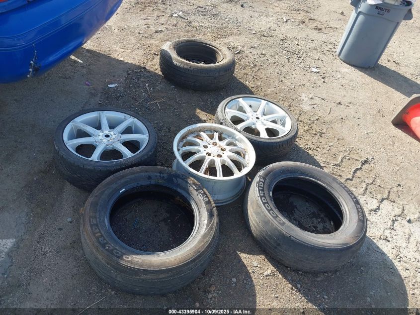 2000 Ford Crown Victoria Police Interceptor VIN: 2FAFP71W6YX202331 Lot: 43395904