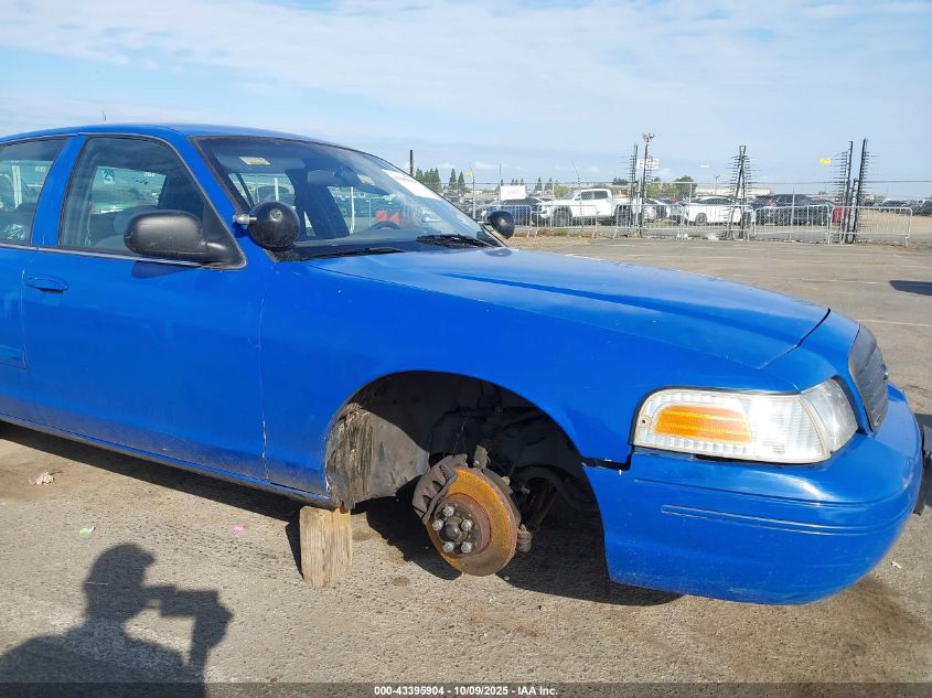 2000 Ford Crown Victoria Police Interceptor VIN: 2FAFP71W6YX202331 Lot: 43395904