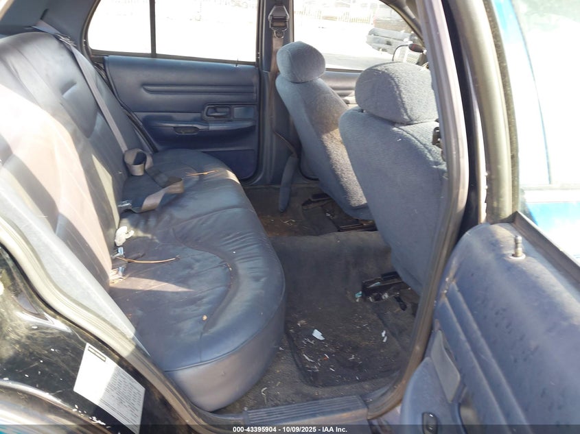 2000 Ford Crown Victoria Police Interceptor VIN: 2FAFP71W6YX202331 Lot: 43395904