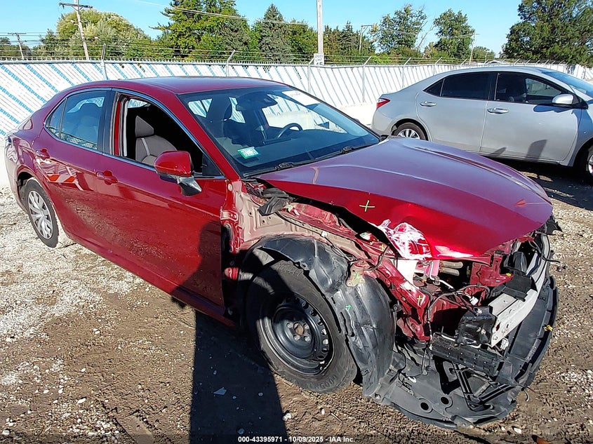 TOYOTA CAMRY HYBRID LE HYBRID