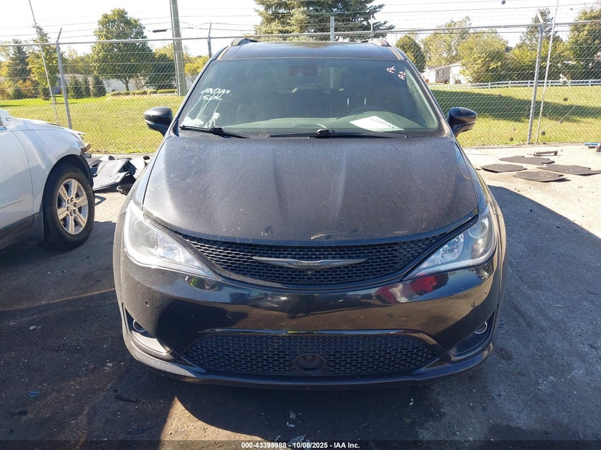 2018 Chrysler Pacifica Limited VIN: 2C4RC1GG6JR330658 Lot: 43395988