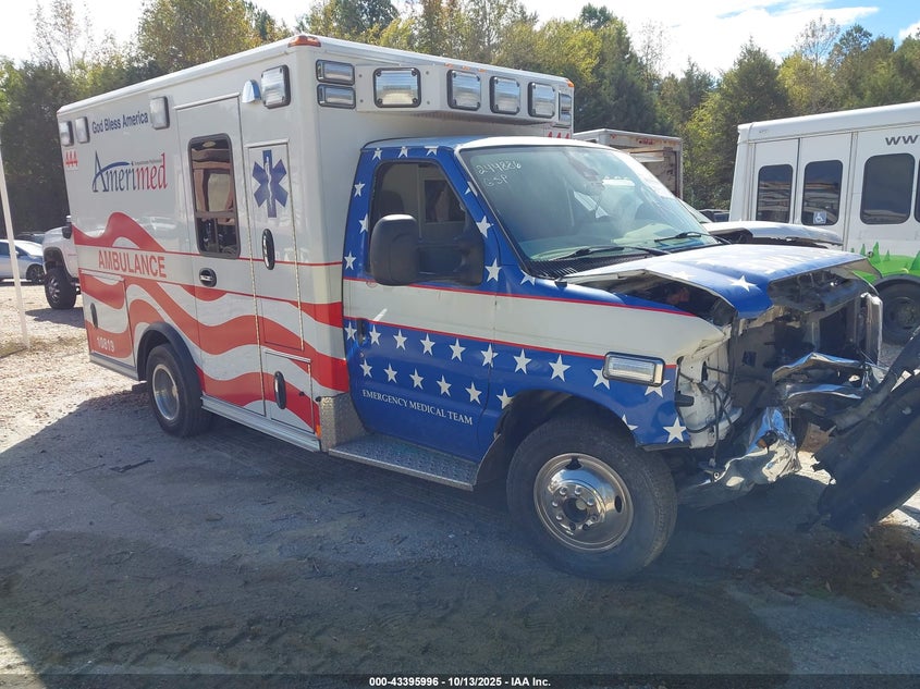 2024 Ford E-350 Cutaway white other gasoline 1FDWE3FNXRDD00274 photo #1