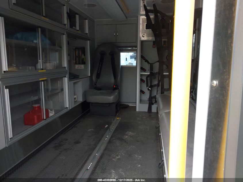 2024 Ford E-350 Cutaway VIN: 1FDWE3FNXRDD00274 Lot: 43395996