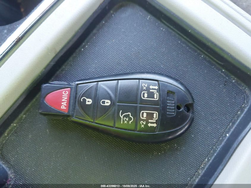 2011 Dodge Grand Caravan Crew VIN: 2D4RN5DG8BR606137 Lot: 43396013