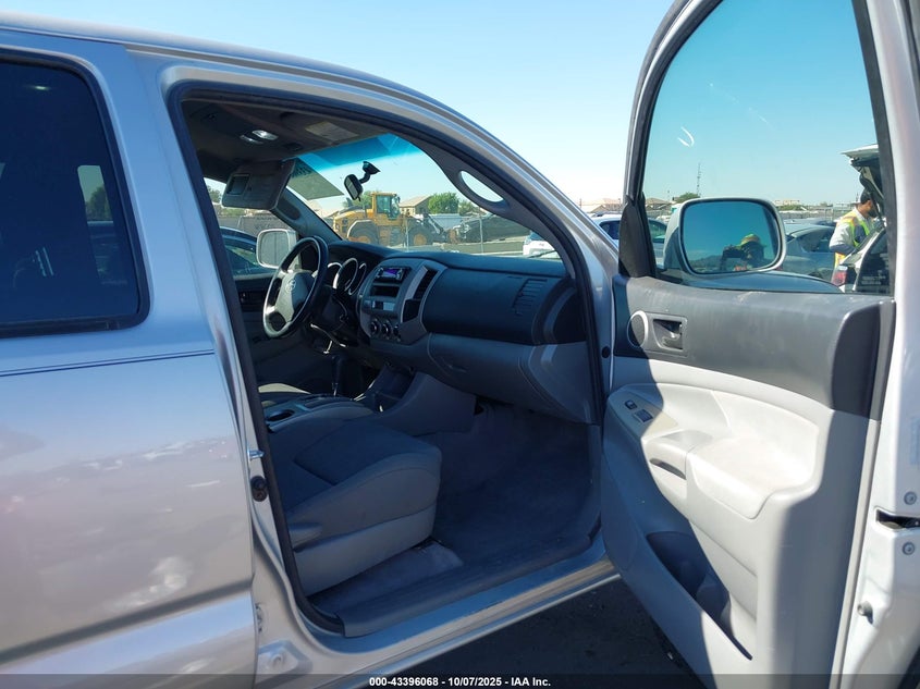 5TEJU62N16Z282811 2006 TOYOTA TACOMA photo no. 5