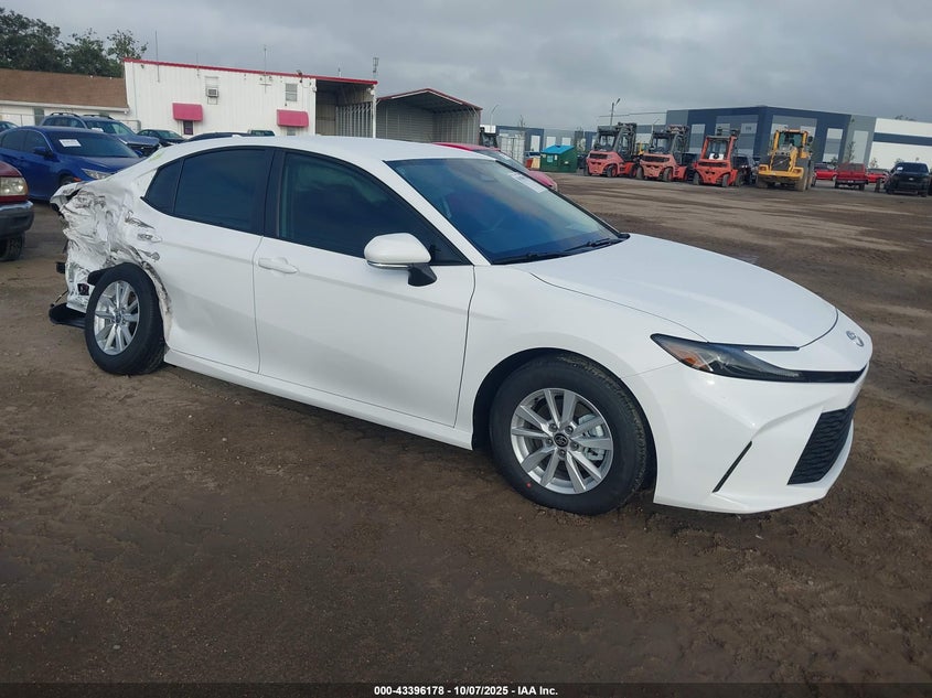 TOYOTA CAMRY LE