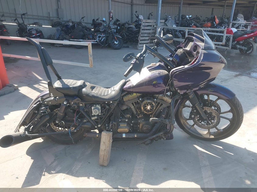 2015 Harley-Davidson Fltrxs Road Glide Special VIN: 1HD1KTM15FB637822 Lot: 43396189