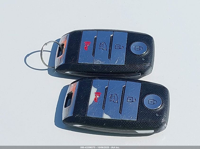 2016 Kia Sorento 3.3L Ex VIN: 5XYPH4A55GG005174 Lot: 43396370