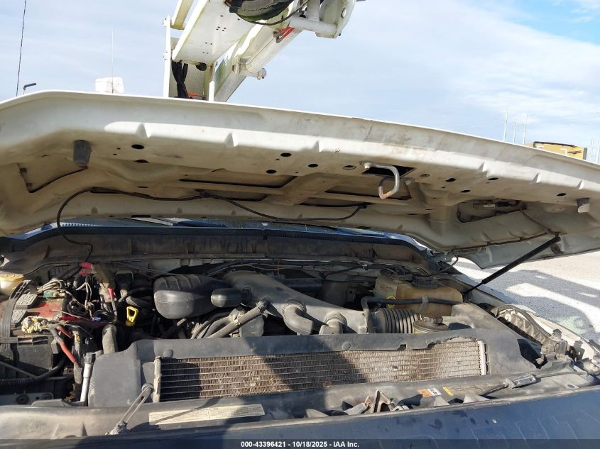 2015 Ford F-450 Chassis Xl VIN: 1FDUF4GY7FEA70623 Lot: 43396421