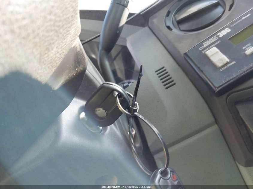 2015 Ford F-450 Chassis Xl VIN: 1FDUF4GY7FEA70623 Lot: 43396421